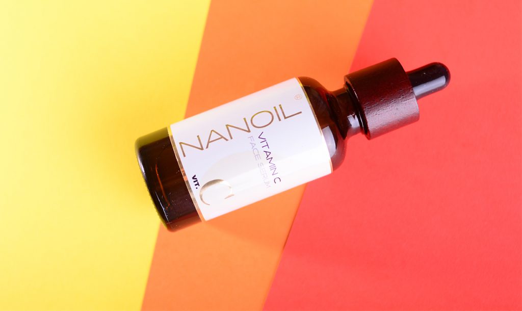 ser facial cu vitamina C Nanoil